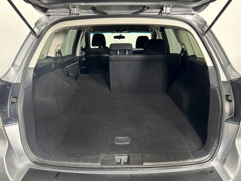 Used 2010 Subaru Outback 2.5i Premium image 18