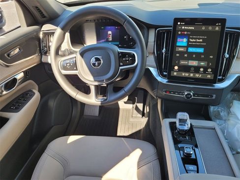 New 2026 Volvo XC90 B6 Core w/ Protection Package Premier image 5