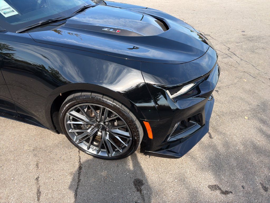 Used 2022 Chevrolet Camaro ZL1 RWD image 46