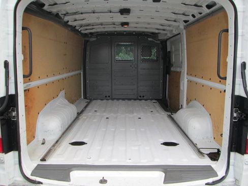 Used 2019 Nissan NV 2500 SV image 6