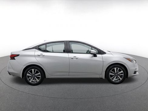 Used 2025 Nissan Versa SV FWD image 8