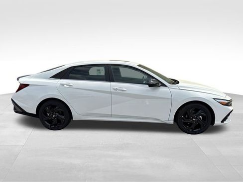 New 2026 Hyundai Elantra SEL Sport Premium FWD image 6