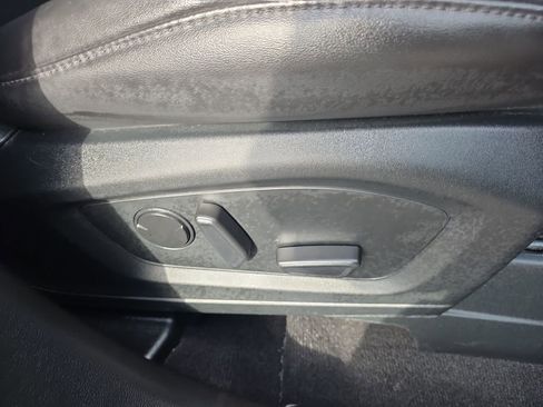 Used 2023 Ford Explorer XLT w/ Equipment Group 202A image 17