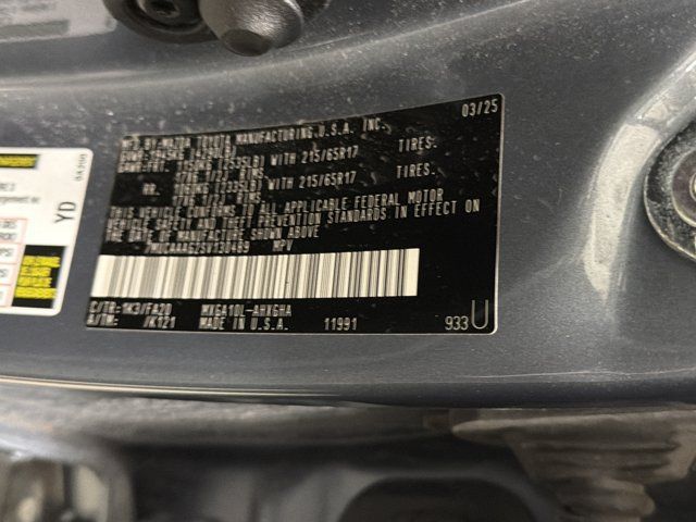 Used 2025 Toyota Corolla Cross LE FWD image 11
