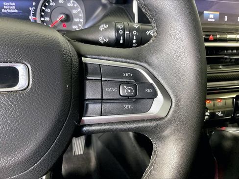 Used 2025 Jeep Compass Latitude w/ Altitude Special Edition AWD/4WD image 26