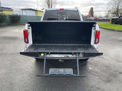 Used 2019 Ford F150 Lariat image 26