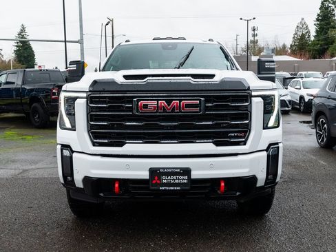 Used 2024 GMC Sierra 2500 AT4 w/ Technology Package image 2