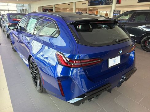 New 2026 BMW M5 Touring AWD/4WD image 2