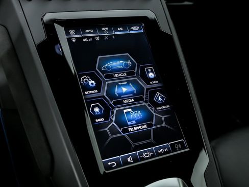 Used 2020 Lamborghini Huracan EVO image 36