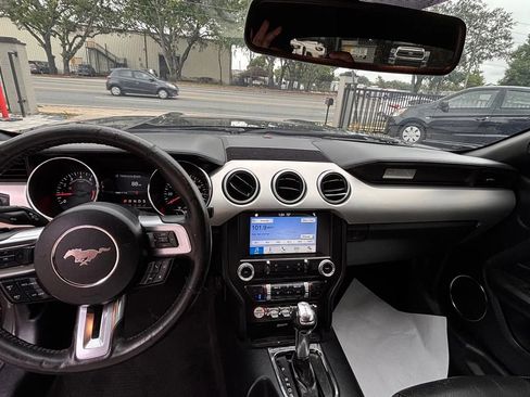 Used 2017 Ford Mustang Premium RWD image 12