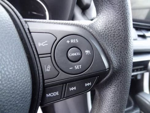 Used 2023 Toyota RAV4 XLE image 9