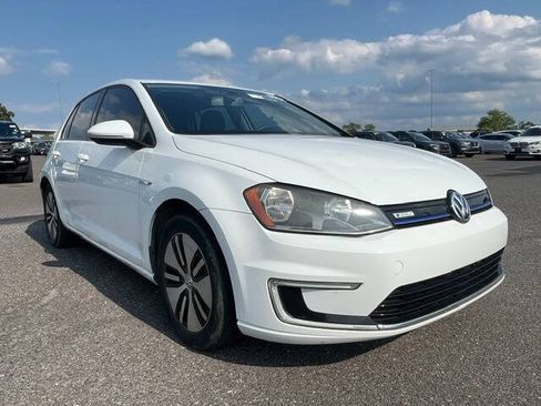 Used 2016 Volkswagen e-Golf SE FWD image 1