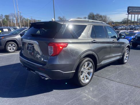 Used 2020 Ford Explorer Platinum w/ Premium Technology Package image 9