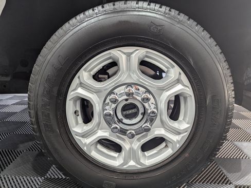 Used 2025 Ford F250 XLT AWD/4WD image 6
