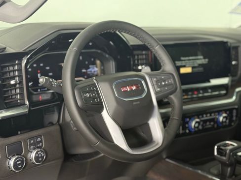 New 2025 GMC Sierra 1500 SLT w/ SLT Premium Package image 6