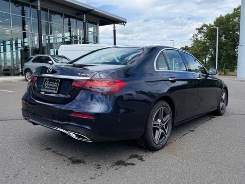Used 2023 Mercedes-Benz E 350 4MATIC Sedan image 7