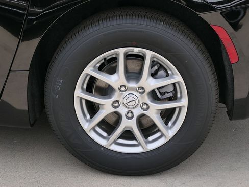 New 2026 Chrysler Pacifica Select FWD image 8