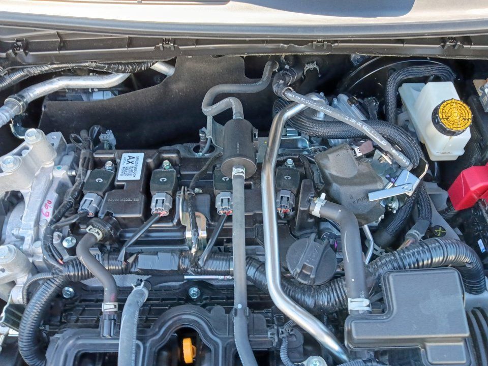 Used 2026 Nissan Kicks SR w/ SR Premium Package FWD image 16