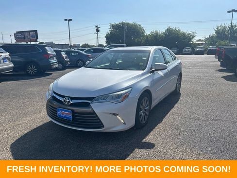 Used 2016 Toyota Camry XLE FWD image 7