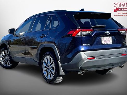 Used 2020 Toyota RAV4 XLE image 4