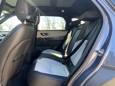 Used 2026 Land Rover Range Rover Velar Dynamic SE image 13