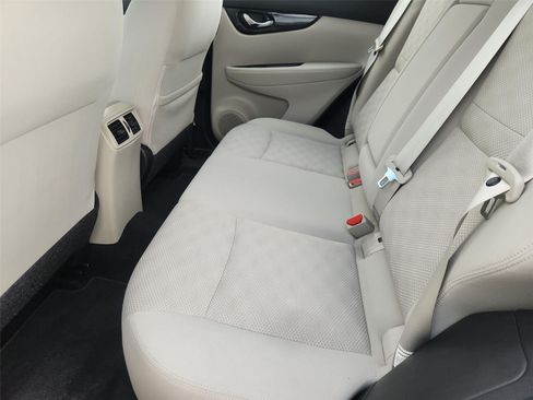 Used 2019 Nissan Rogue Sport SV FWD image 23