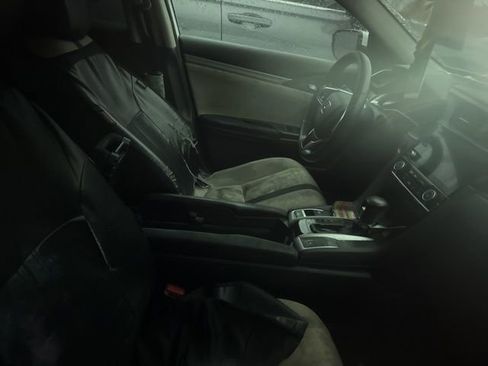 Used 2020 Honda Civic EX image 5