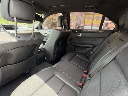 Used 2016 Mercedes-Benz E 350 4MATIC Sedan image 7