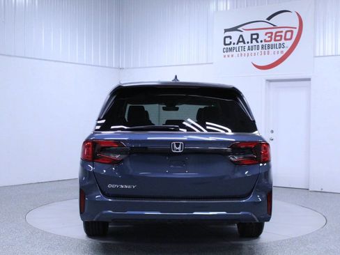 Used 2025 Honda Odyssey EX-L image 5