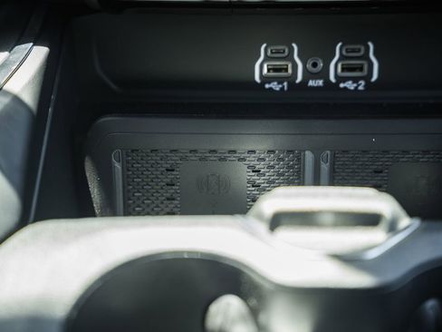 New 2026 RAM 2500 Laramie AWD/4WD image 29