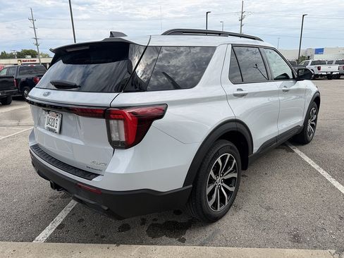 Used 2026 Ford Explorer ST-Line AWD/4WD image 6