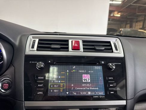 Used 2017 Subaru Legacy 2.5i Limited image 16