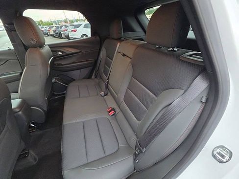 Used 2023 Chevrolet TrailBlazer RS AWD/4WD image 27