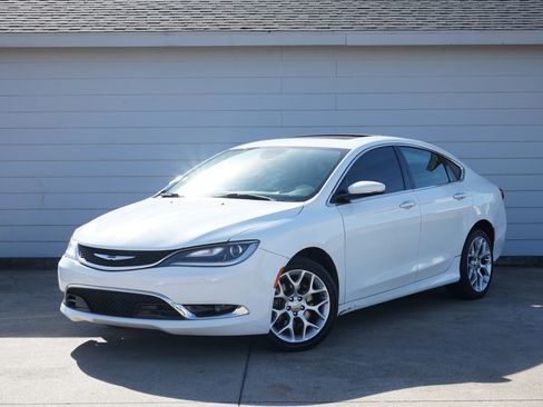 Used 2015 Chrysler 200 C w/ Navigation & Sound Group I image 10