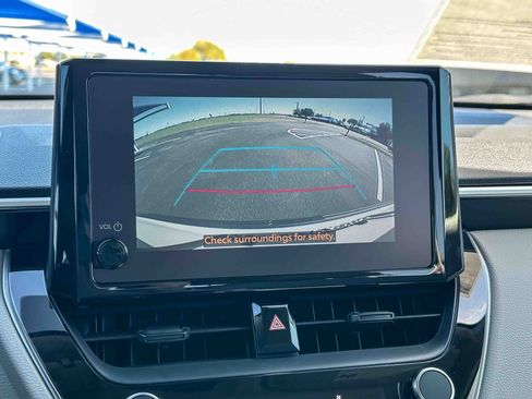 Used 2026 Toyota Corolla Cross LE image 31