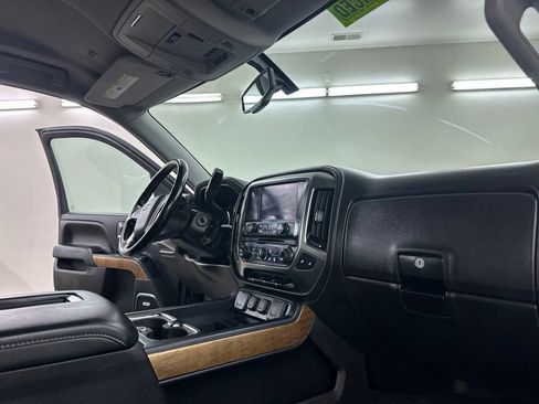 Used 2018 Chevrolet Silverado 1500 LTZ w/ Sport Package AWD/4WD image 21