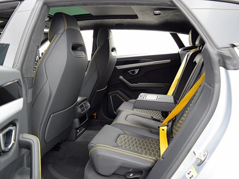 Used 2023 Lamborghini Urus S AWD/4WD image 35