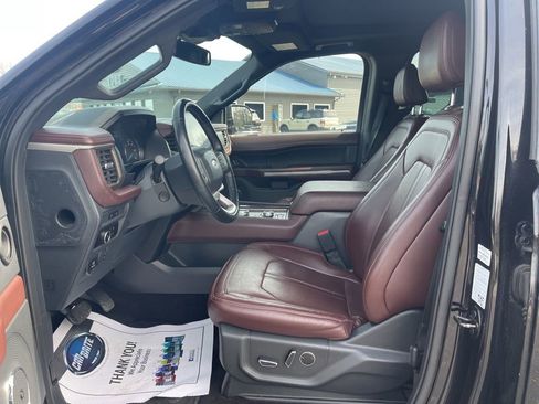 Used 2023 Ford Expedition Max Limited image 21
