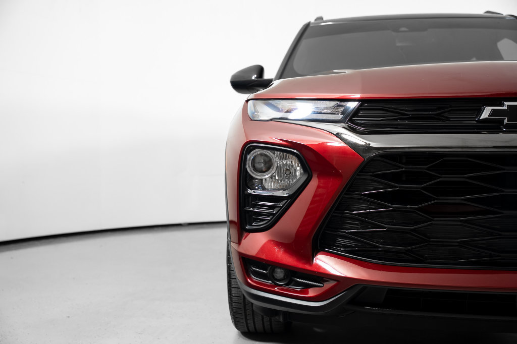 Used 2023 Chevrolet TrailBlazer RS w/ Sun and Liftgate Package FWD image 19