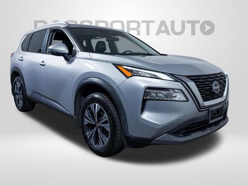 Certified 2022 Nissan Rogue SV w/ SV Premium Package AWD/4WD image 3