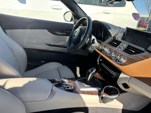 Used 2016 BMW Z4 sDrive28i image 34