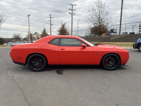 Used 2023 Dodge Challenger SRT Hellcat image 11