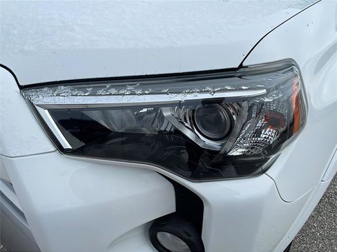 Used 2020 Toyota 4Runner TRD Off-Road Premium image 9