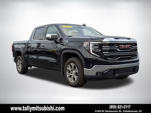 Used 2025 GMC Sierra 1500 SLT RWD image 1