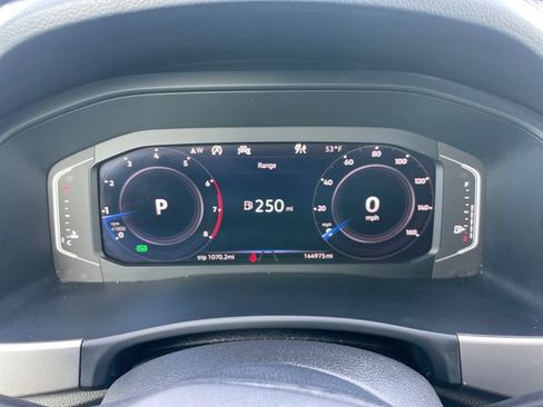 Used 2021 Volkswagen Atlas SEL AWD/4WD image 9