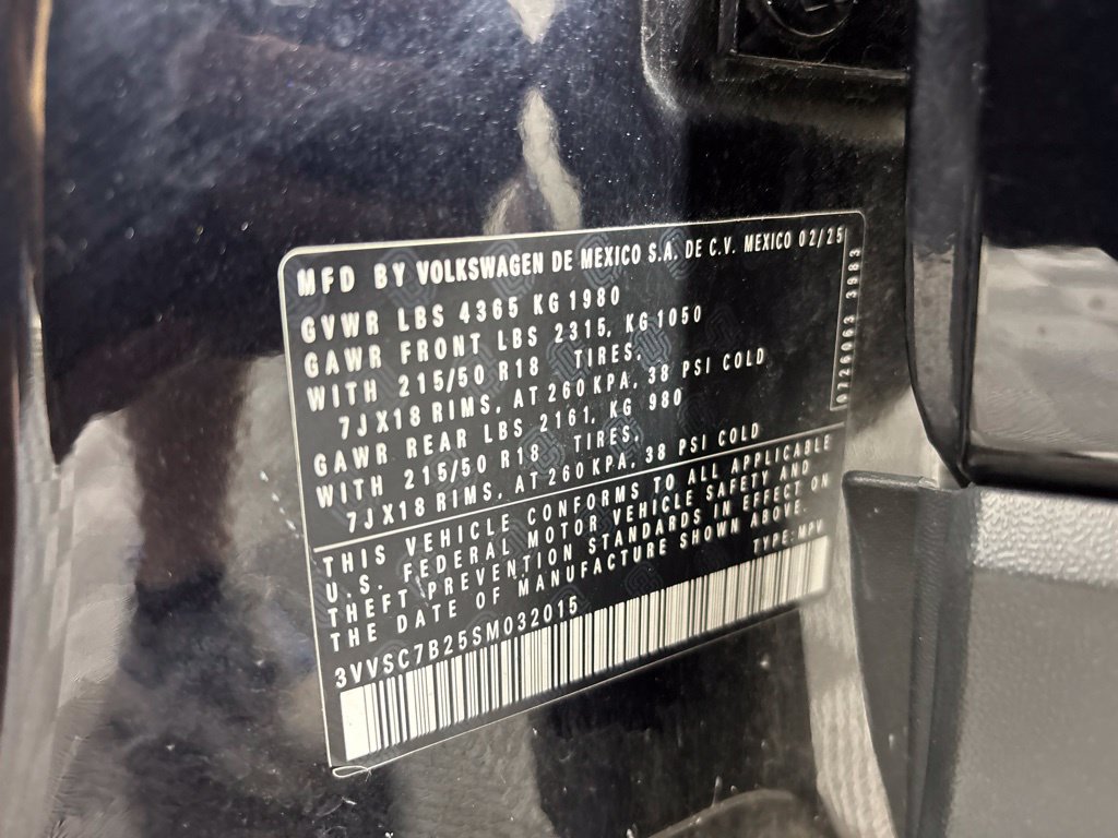 Used 2025 Volkswagen Taos SE FWD image 37