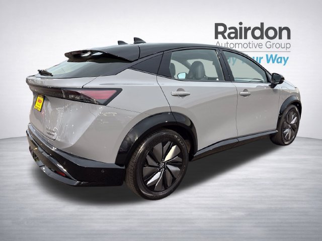 Used 2024 Nissan Ariya AWD image 7