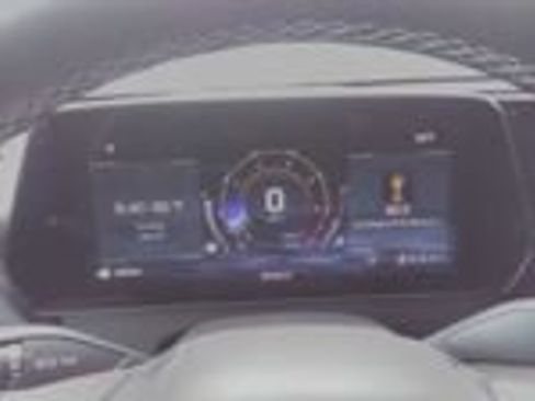 Used 2026 Chevrolet Traverse LT FWD image 10