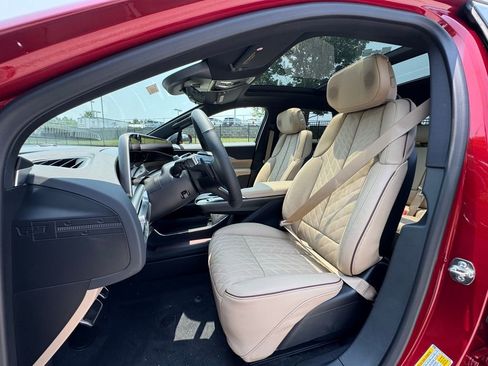 New 2025 Cadillac Lyriq Luxury image 5