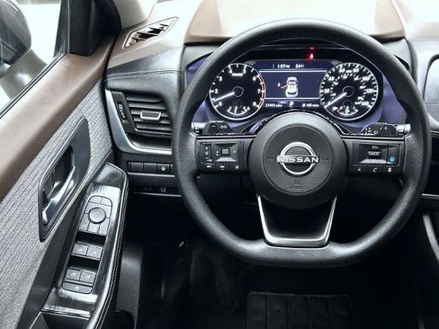 Certified 2023 Nissan Rogue SV AWD/4WD image 12